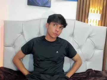 thiago_kozak on Chaturbate