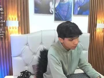 thiago_kozak on Chaturbate