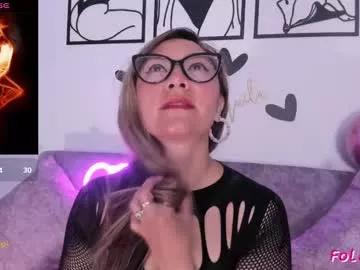 tila_tequila15 on Chaturbate