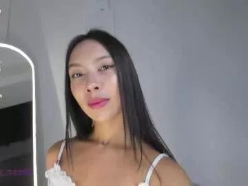 tinymoon_ on Chaturbate