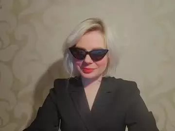 Freechat totally_spy on Chaturbate