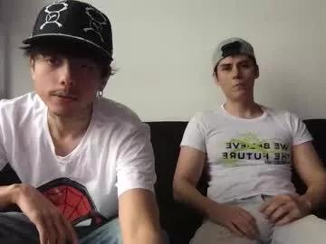 Freechat twinksguys360 on Chaturbate