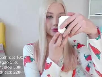 Freechat vickyfuckingdoll on Chaturbate