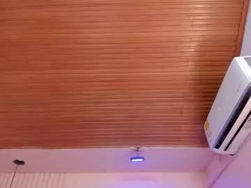 viiolett_lee on Chaturbate 