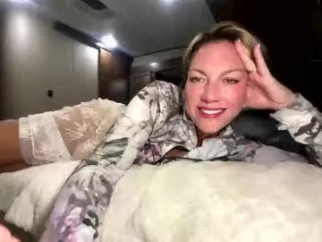 Freechat vivianluxe on Chaturbate
