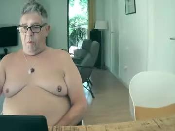 Freechat woodwurm on Chaturbate