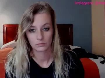 Freechat yoursecretgirlfriend963 on Chaturbate