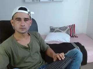 aaron_haren on Flirt4Free 