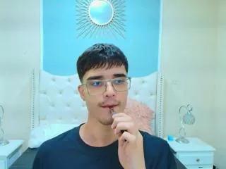 aleex_miller on Flirt4Free 