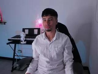 andy_reynolds on Flirt4Free 