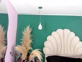 anee_saval on Flirt4Free 