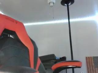 bambi_bi on Flirt4Free 