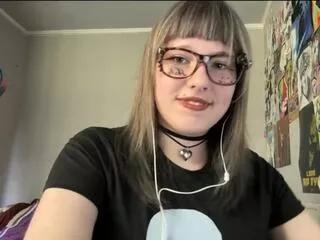 bliss_herrin on Flirt4Free 