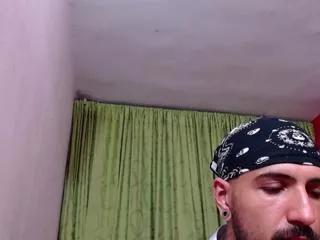 chris_evanss on Flirt4Free 