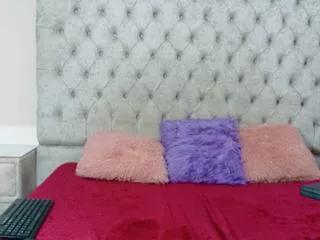 emma_royy on Flirt4Free 