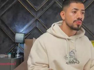 ezzio_scolaro on Flirt4Free 
