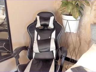 gia_hofman on Flirt4Free 