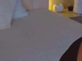isadora_andrews on Flirt4Free 