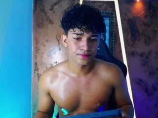 james_curly on Flirt4Free 