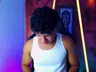 james_curly on Flirt4Free 
