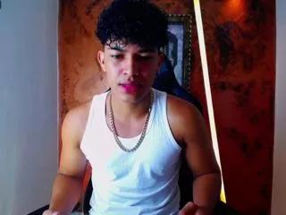 james_curly on Flirt4Free 