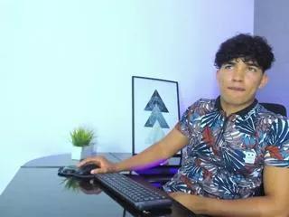 james_curly on Flirt4Free 