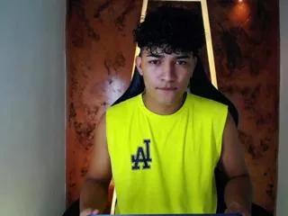 james_curly on Flirt4Free 