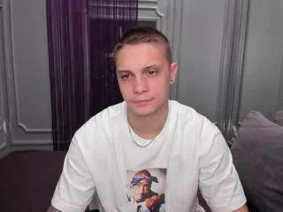 johnny_lovee on Flirt4Free 