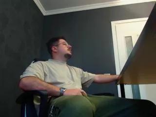 josh_knights on Flirt4Free 