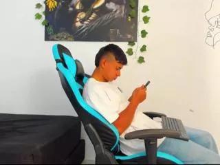 kevin_bray on Flirt4Free 
