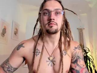 liam_lionn on Flirt4Free 