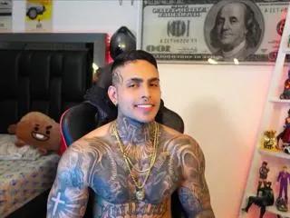 logan_hugh on Flirt4Free 