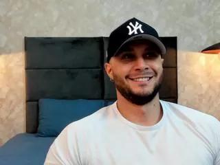 luke_siner on Flirt4Free 
