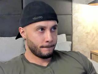 luke_siner on Flirt4Free 