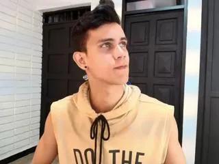 maximiliano_fire on Flirt4Free 