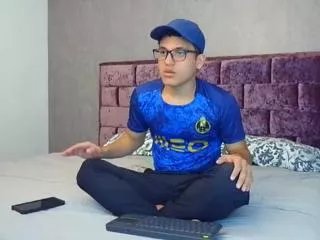 Offline milo_zack_bruno_bryan on Flirt4Free