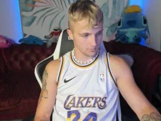 randy_rollins on Flirt4Free 