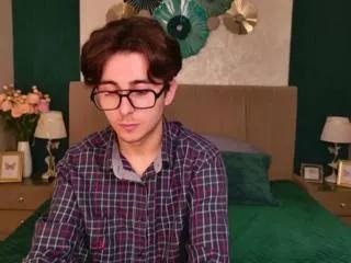 robert_stonks on Flirt4Free 