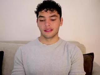 thiago_leonn on Flirt4Free 