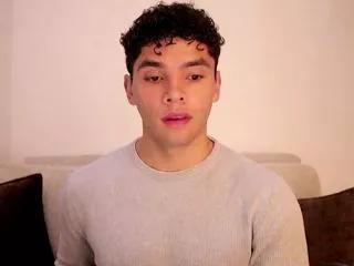 thiago_leonn on Flirt4Free 