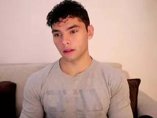 thiago_leonn on Flirt4Free 