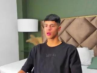 tyler_rodriguest on Flirt4Free 