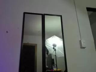 yaya_hilton on Flirt4Free 