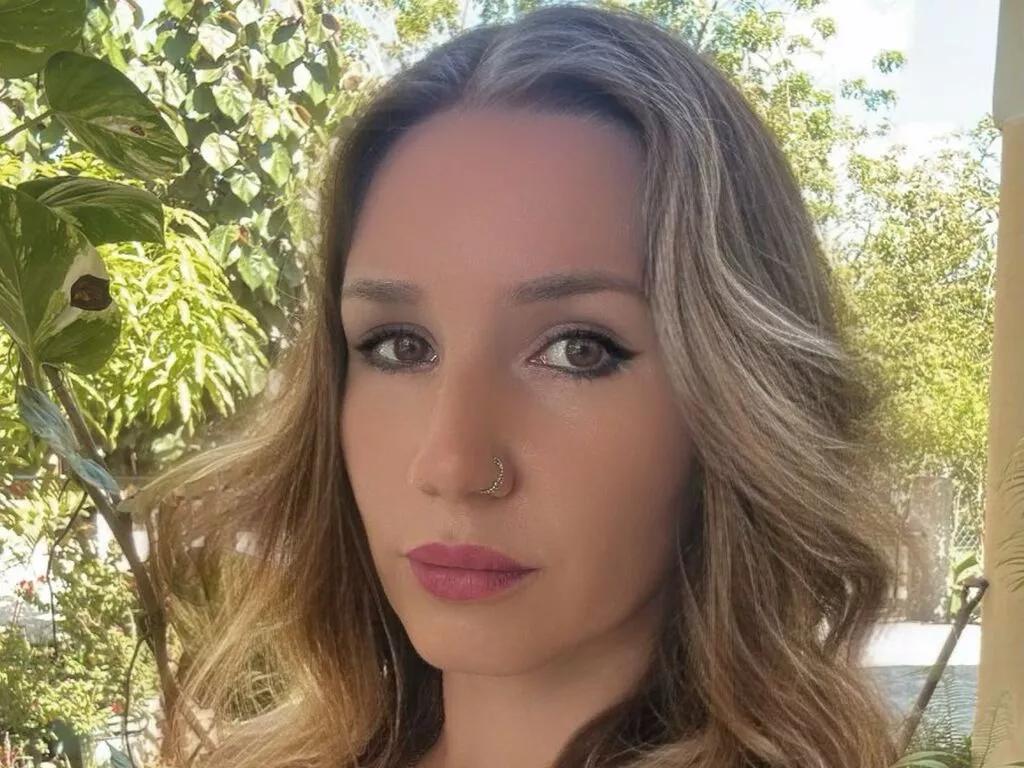 AnaAlvarez on LiveJasmin 