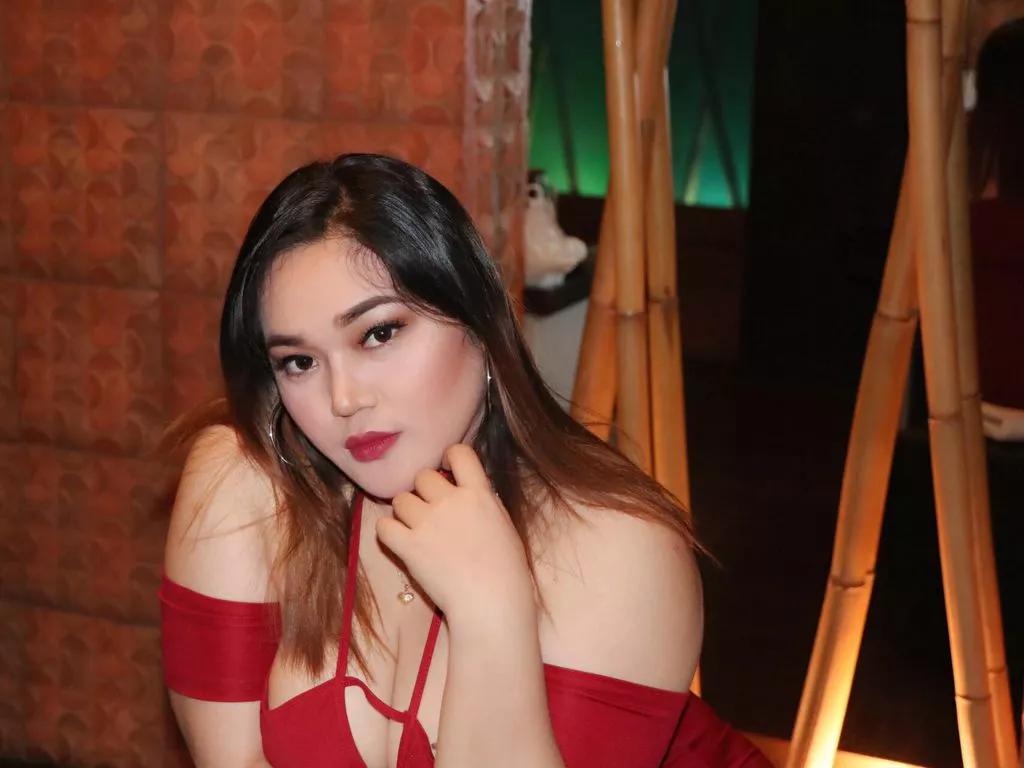 AtashaCollins on LiveJasmin 