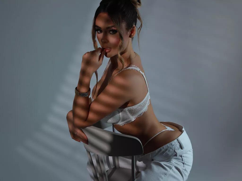 AyannaNur on LiveJasmin 