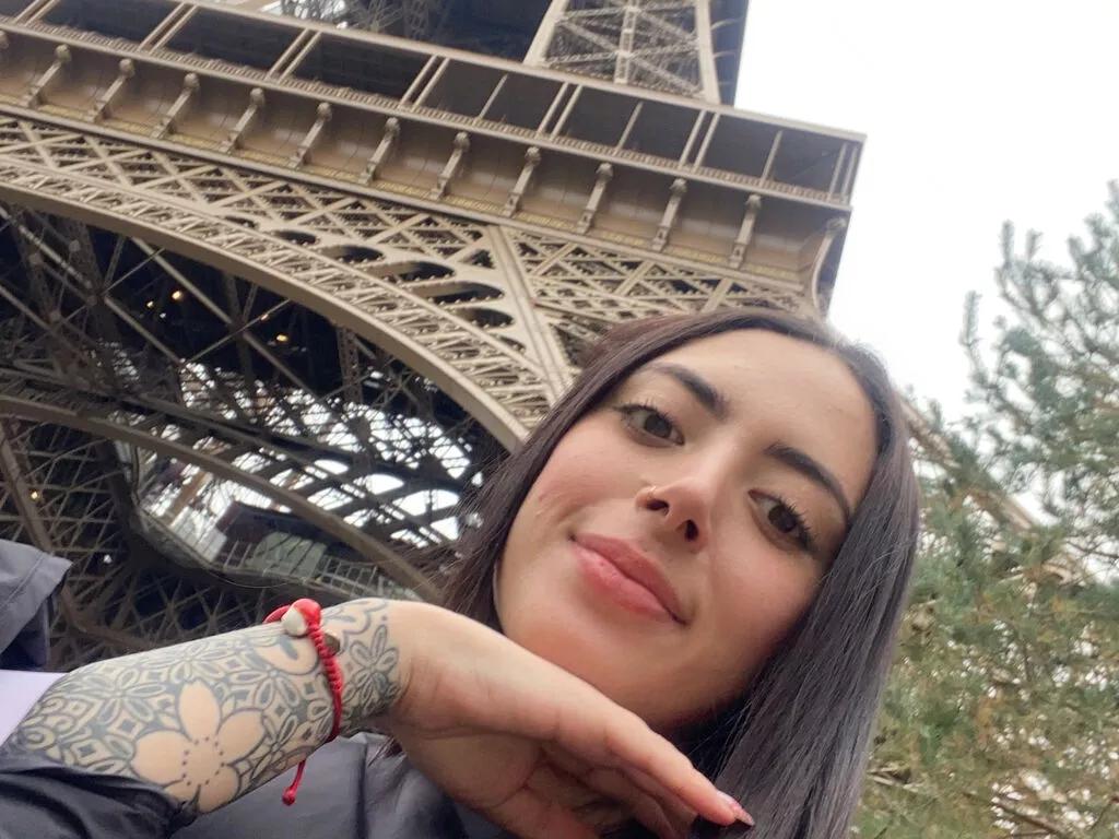 CamilaAzull on LiveJasmin