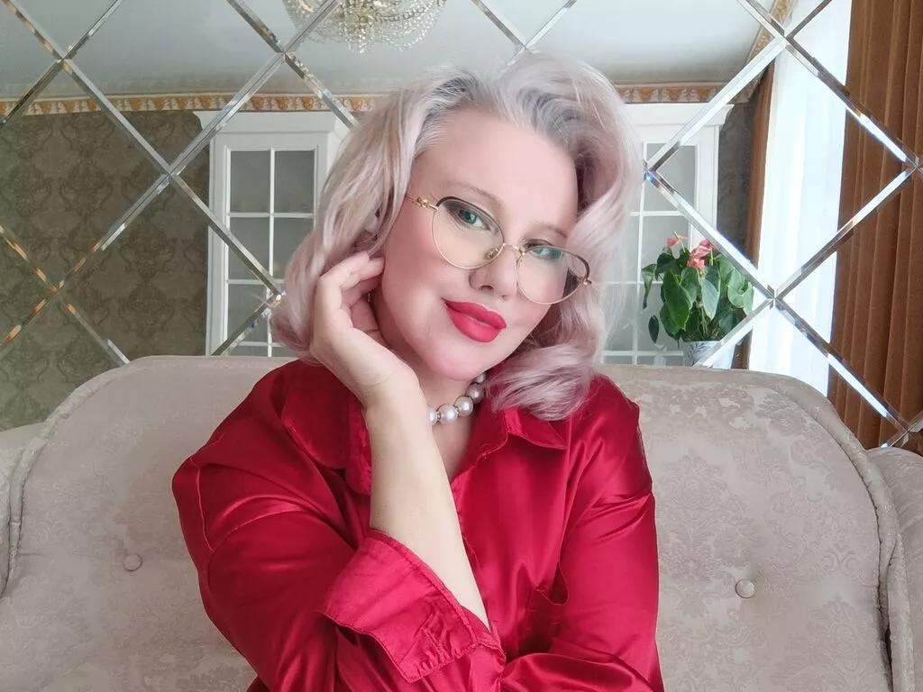 ElenaCmit on LiveJasmin 