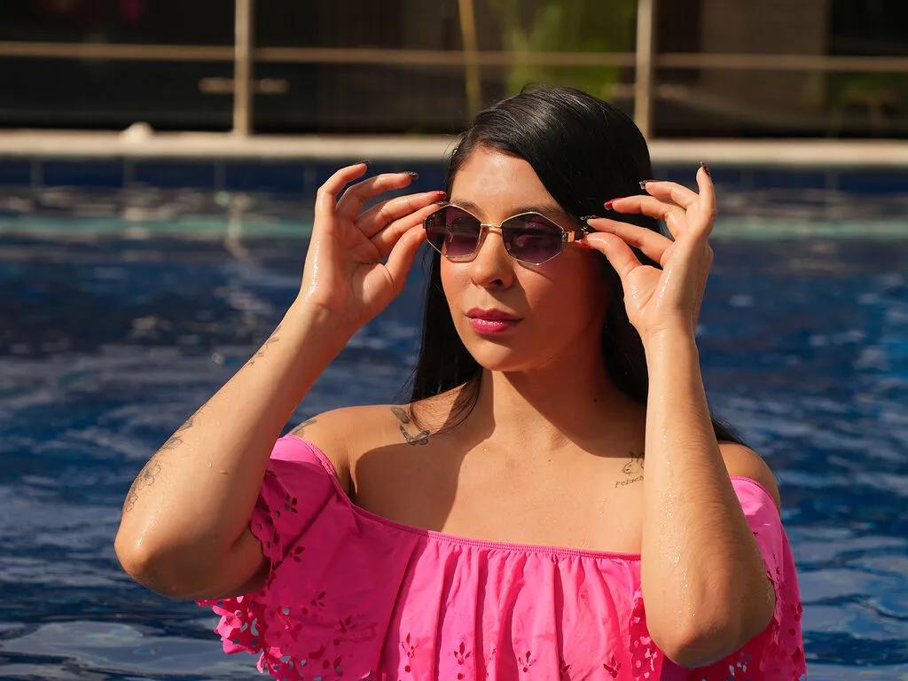 GinnaSantana on LiveJasmin