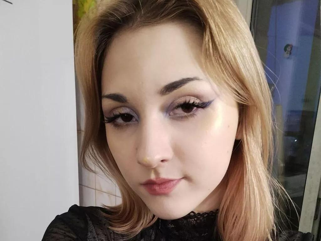 MakkyPiercen on LiveJasmin 